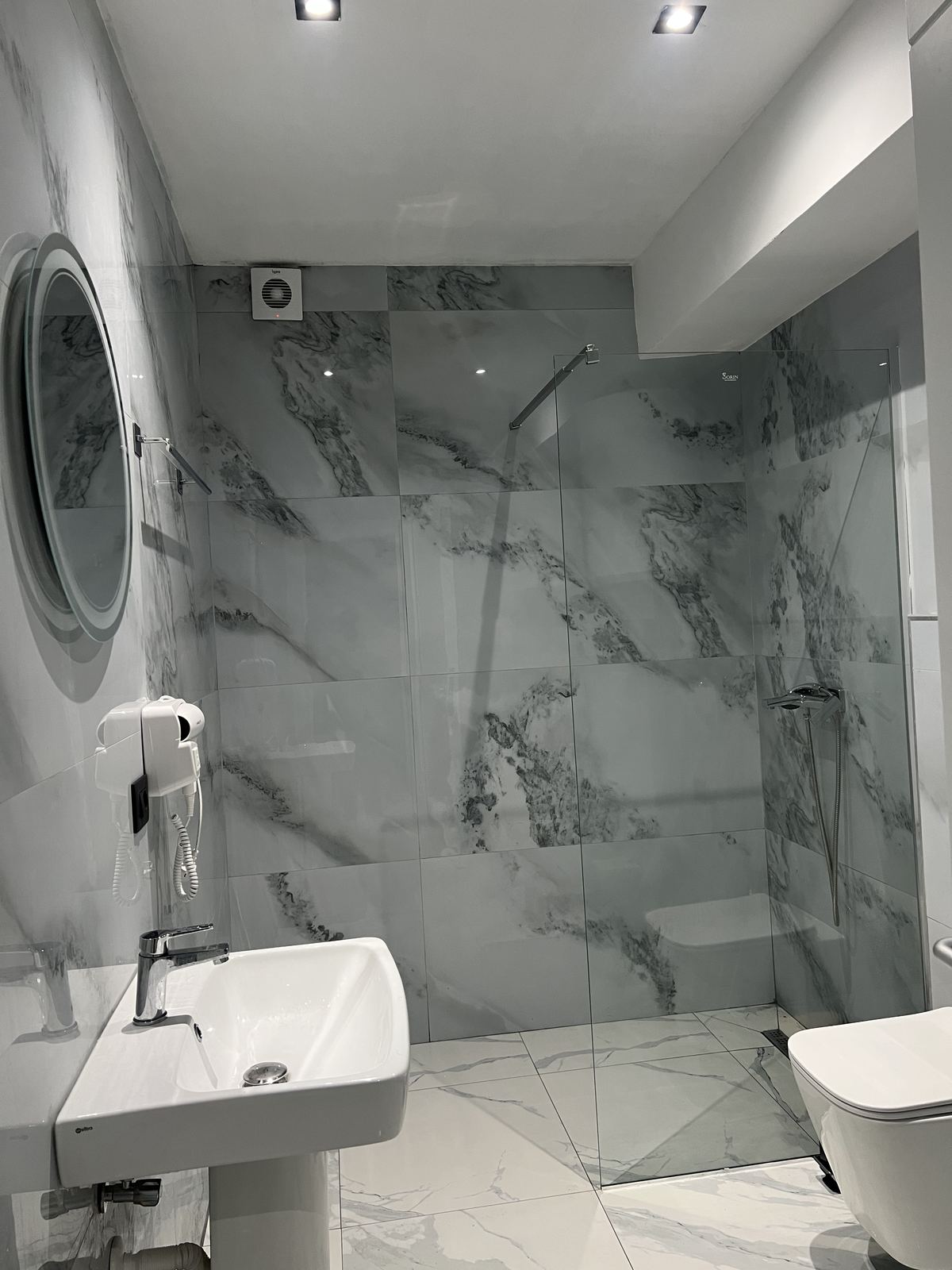 Apartment 01