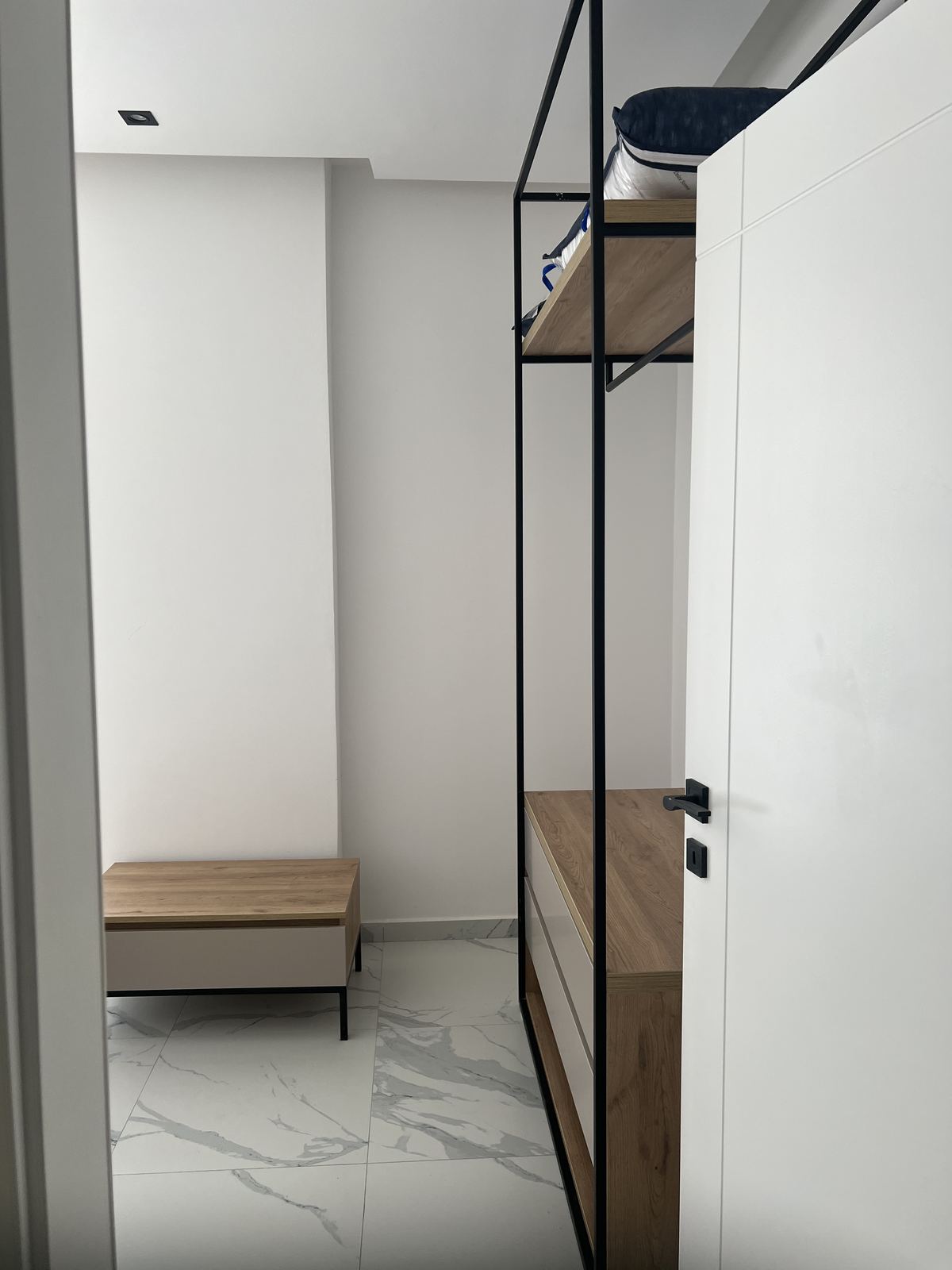 Apartment 04