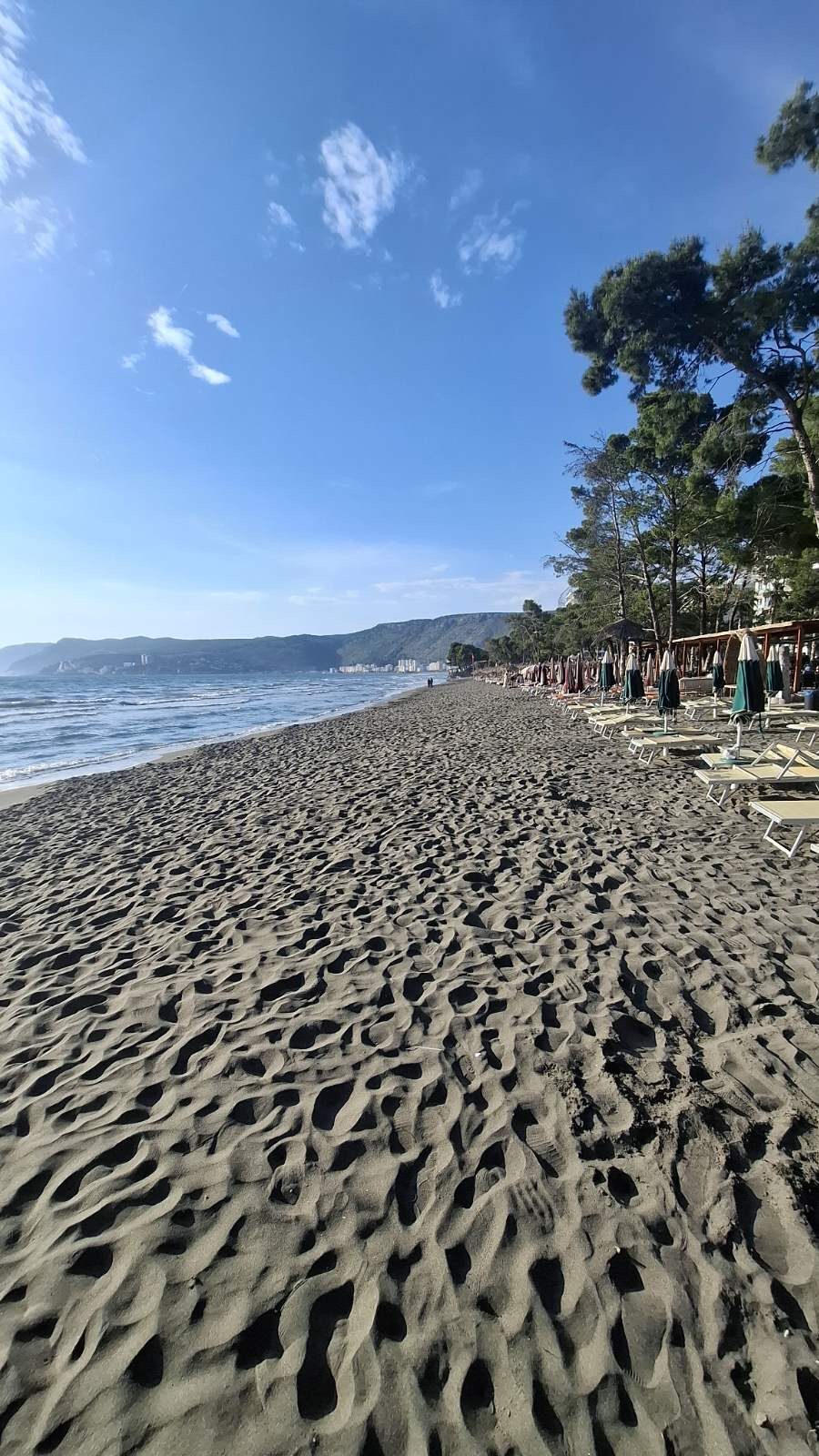 RoyalBay Apartments — Shëngjin seafront